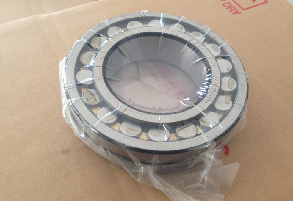 22317CAKW33 22317CAKW33 C3 Self aligning spherical roller bearings